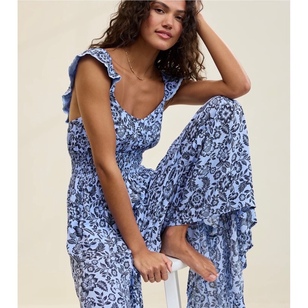 Aerie Party Blue Floral Boho Jumpsuit XXL Smocked Waist Cottagecore Vacation